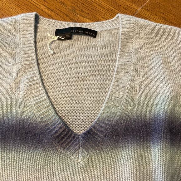 360 Cashmere Women’s Clover Sweater - Picture 5 of 11